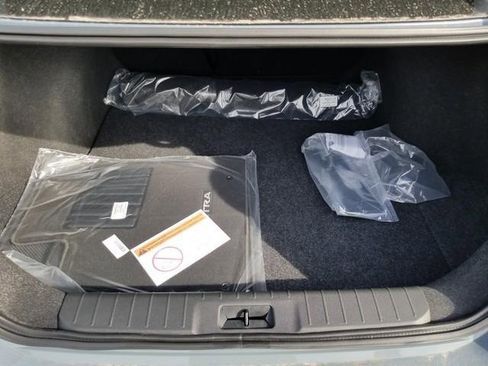 New 2025 Nissan Sentra SR w/ SR Premium Package image 18