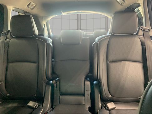 Used 2023 Honda Odyssey Elite image 14