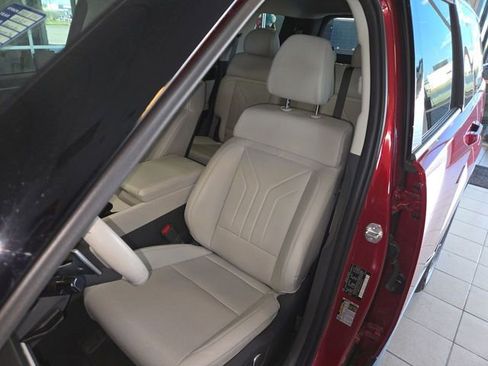 Used 2025 Hyundai Santa Fe SEL FWD image 11