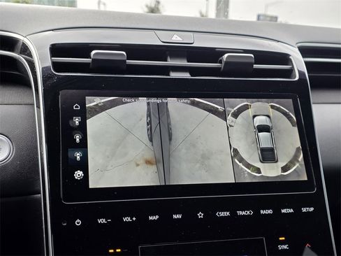 Used 2022 Hyundai Santa Cruz Limited image 20