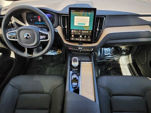 New 2026 Volvo XC60 B5 Plus w/ Protection Package Premier AWD/4WD image 17
