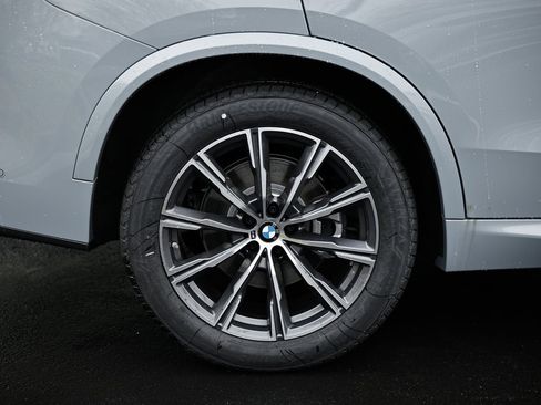 New 2026 BMW X5 xDrive40i image 6