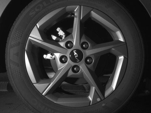 Used 2025 Kia K4 LXS image 15