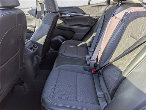 Used 2022 Buick Envision Preferred image 17