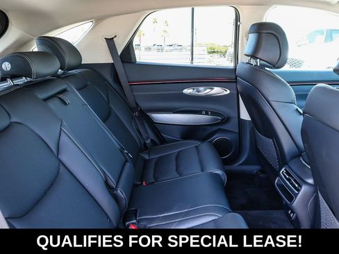 Used 2026 Genesis GV70 2.5T Select AWD/4WD image 19