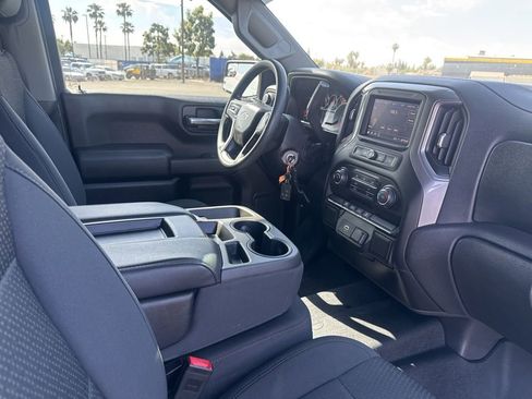 Used 2020 Chevrolet Silverado 1500 Custom Trail Boss w/ Custom Convenience Package AWD/4WD image 11