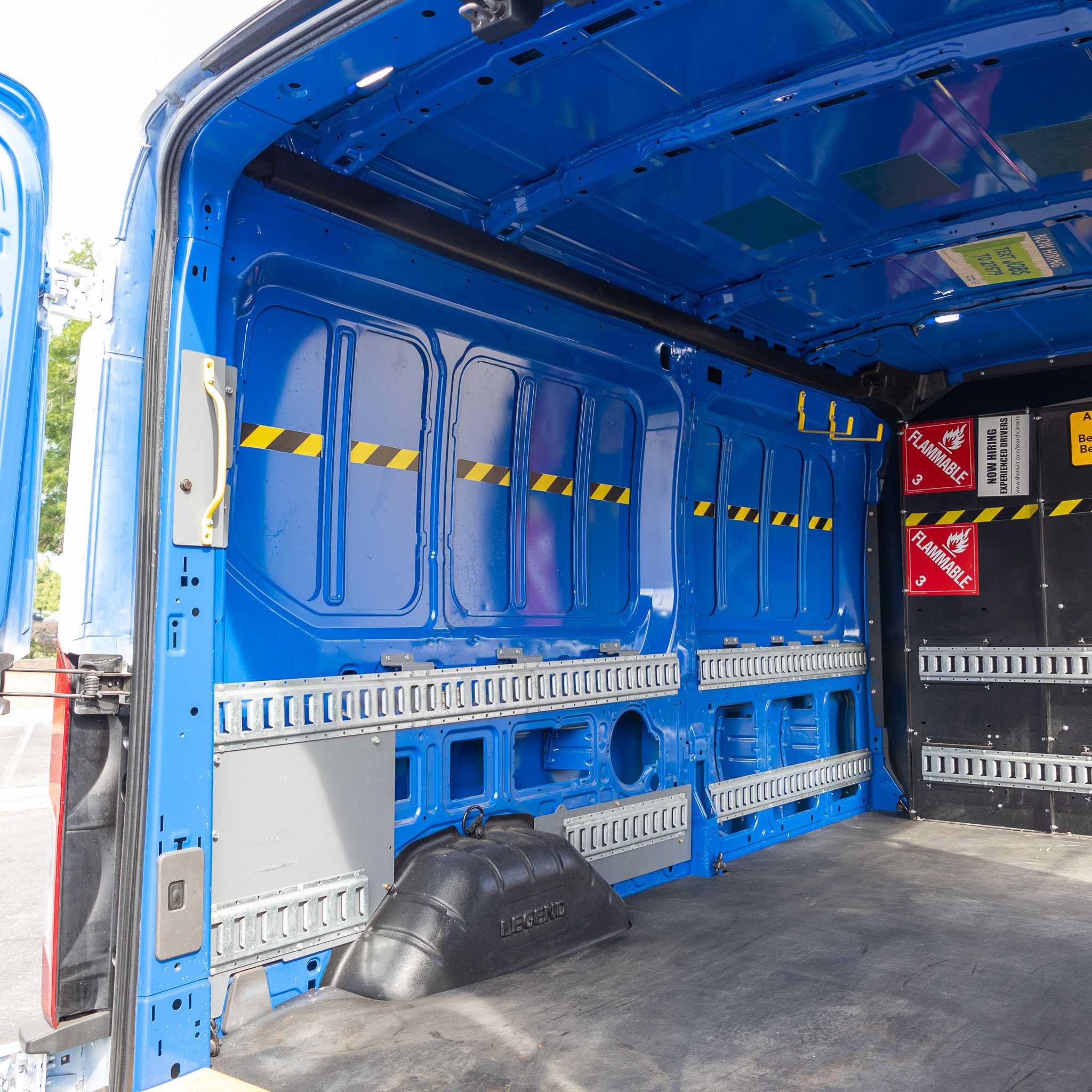 Used 2020 Ford Transit 250 Medium Roof RWD image 21