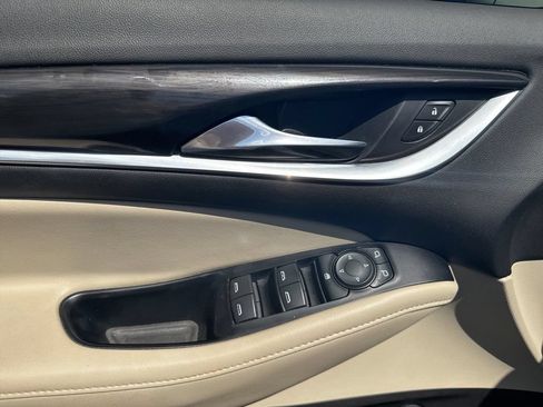 Used 2019 Buick Enclave Essence FWD image 20