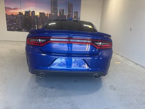 Used 2022 Dodge Charger R/T w/ Navigation & Travel Group image 7