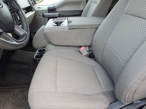 Used 2015 Ford F150 XLT RWD image 13
