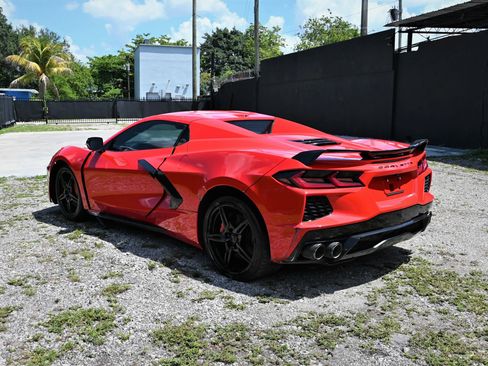 Used 2022 Chevrolet Corvette Stingray Convertible w/ Z51 Performance Package RWD image 5
