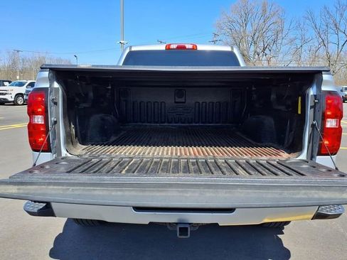 Used 2018 Chevrolet Silverado 1500 Custom w/ Custom Value Package image 18