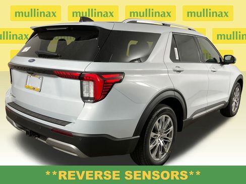 New 2026 Ford Explorer Platinum image 4