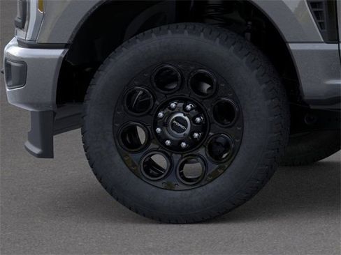 New 2025 Ford F350 Lariat w/ Black Appearance Package image 19