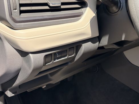 Used 2026 Subaru Forester AWD/4WD image 19