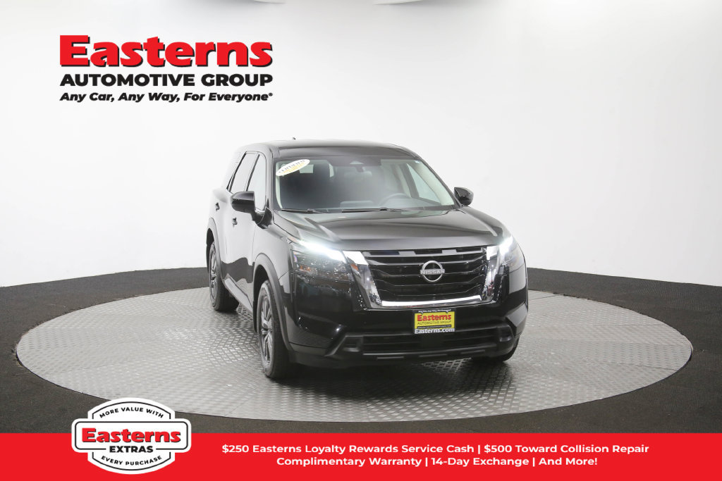 Used 2024 Nissan Pathfinder S AWD/4WD image 49