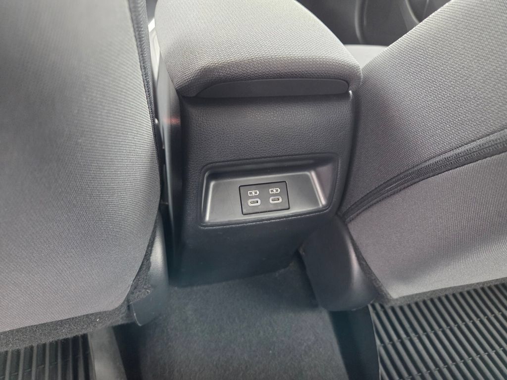 Used 2023 Toyota Corolla LE FWD image 7