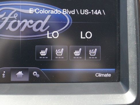 Used 2014 Ford F150 Lariat w/ Equipment Group 502A Luxury AWD/4WD image 25