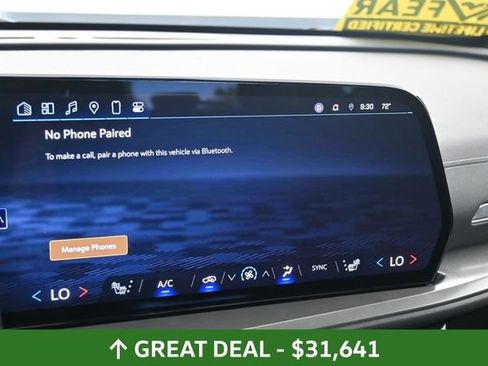 Used 2024 Chevrolet Traverse LT FWD image 30