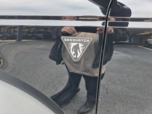 New 2025 Ford Bronco 2-Door w/ Sasquatch Package image 7