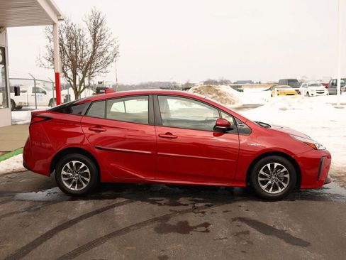 Used 2019 Toyota Prius Limited w/ Premium Convenience Package image 4