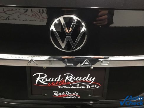 Used 2021 Volkswagen Atlas Cross Sport SE image 14