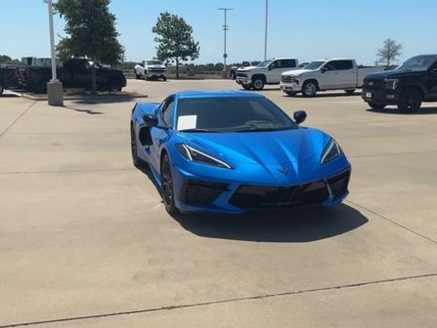 Used 2026 Chevrolet Corvette Stingray Coupe w/ 1LT RWD image 4