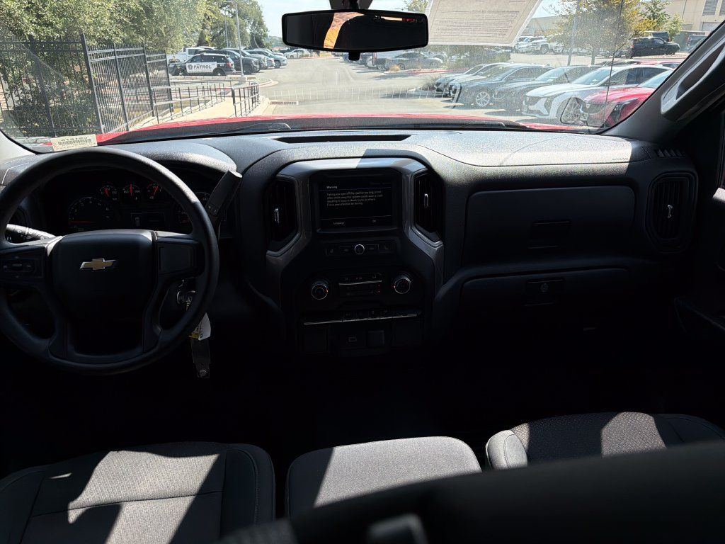 Used 2019 Chevrolet Silverado 1500 Custom w/ Custom Value Package RWD image 30