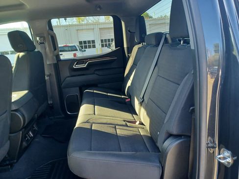 Used 2023 Chevrolet Silverado 1500 LT AWD/4WD image 15