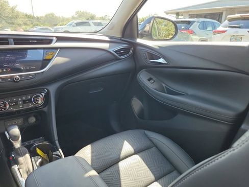 Used 2023 Buick Encore GX Essence w/ Experience Buick Package image 3