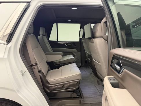 Used 2026 GMC Yukon Elevation w/ Elevation Premium Package AWD/4WD image 29