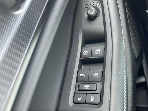 New 2025 Jeep Grand Cherokee L Laredo w/ Luxury Tech Group I image 18