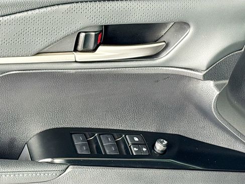 Used 2025 Toyota Camry XSE image 22