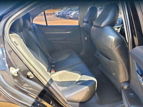 Used 2021 Toyota Camry SE FWD image 29