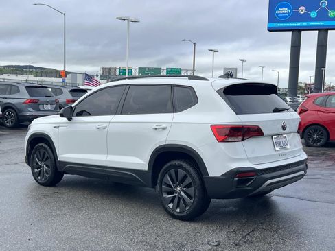 Certified 2022 Volkswagen Taos S image 3