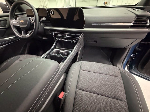 Certified 2025 Chevrolet Traverse LT AWD/4WD image 28