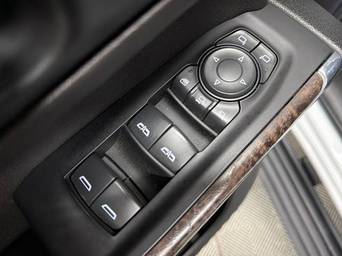 Used 2022 GMC Sierra 2500 Denali w/ Denali Ultimate Package image 18