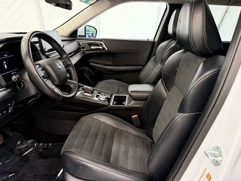 Used 2024 Mitsubishi Outlander Ralliart AWD/4WD image 13