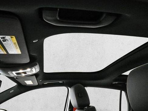 Certified 2025 Mercedes-Benz GLA 35 AMG 4MATIC image 17