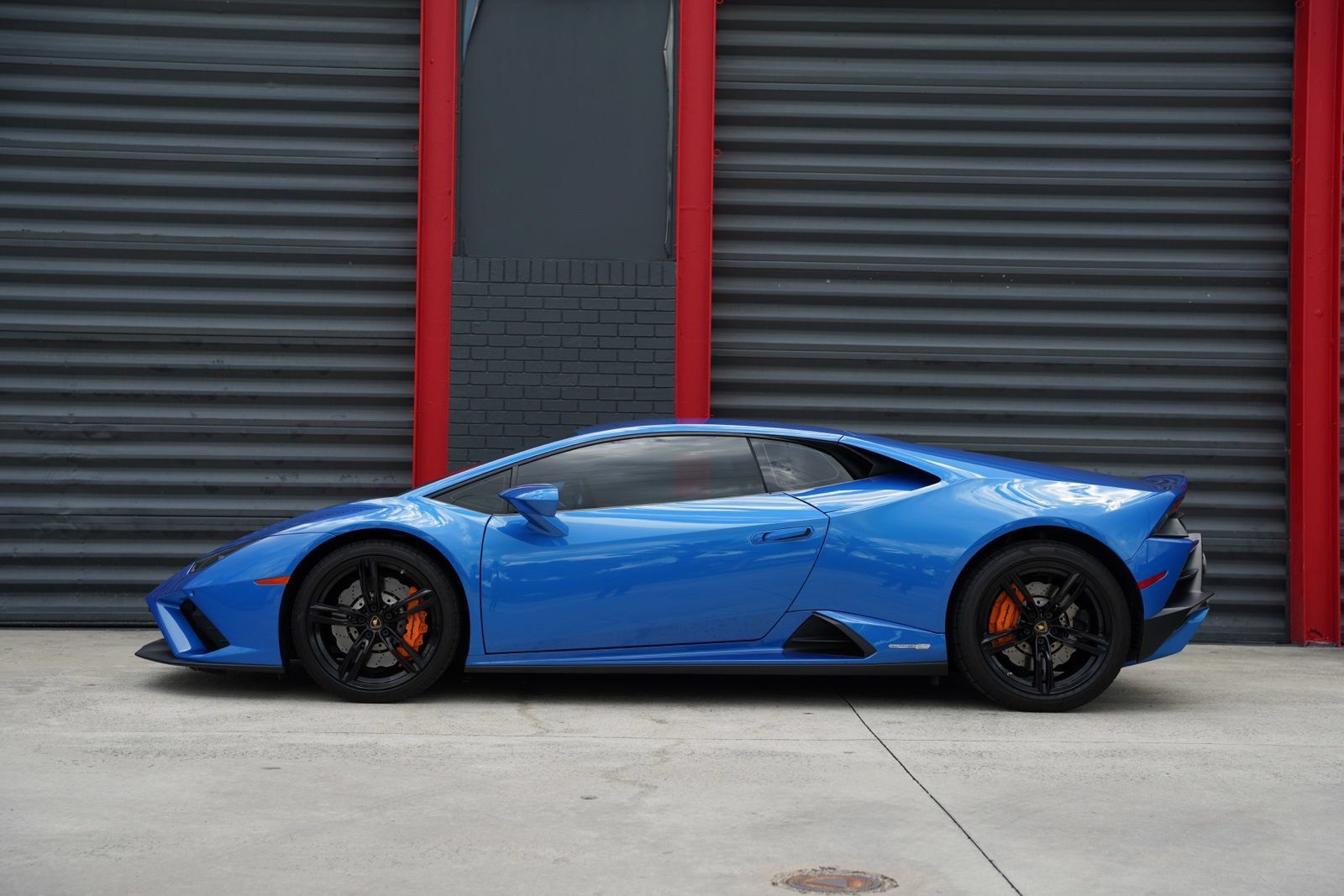 Used 2020 Lamborghini Huracan EVO RWD image 10