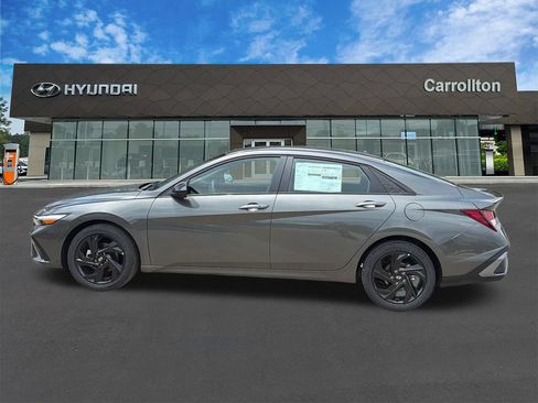 New 2026 Hyundai Elantra Sport FWD image 9