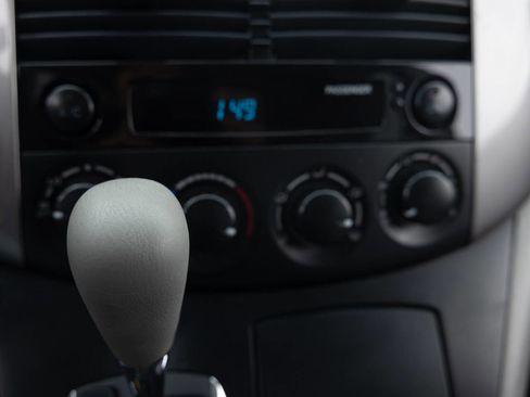 Used 2007 Toyota Sienna LE image 32