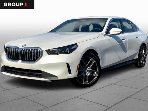 Certified 2024 BMW i5 eDrive40i w/ Premium Package image 1