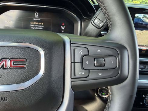 Used 2025 GMC Sierra 1500 SLT AWD/4WD image 23