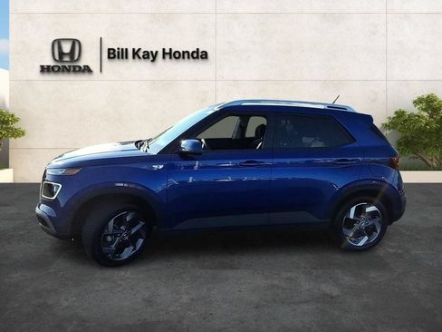 Used 2024 Hyundai Venue Limited FWD image 6