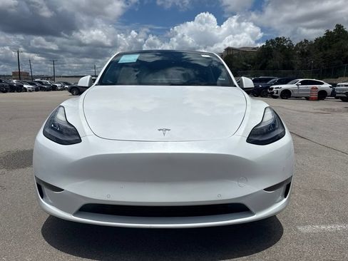 Used 2021 Tesla Model Y 2WD image 2