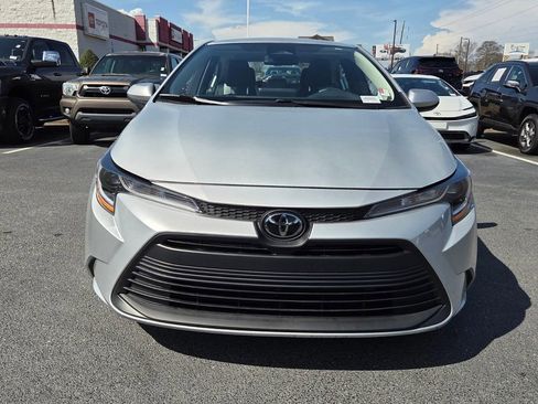 Certified 2025 Toyota Corolla LE image 2