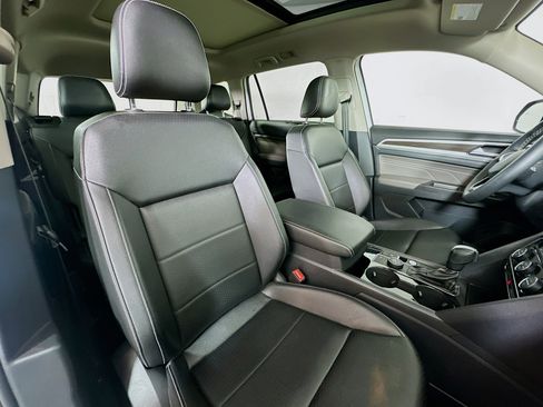 Certified 2023 Volkswagen Atlas SE w/ Panoramic Sunroof Package AWD/4WD image 28