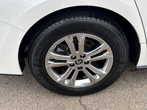 Used 2023 Toyota Sienna Platinum AWD/4WD image 70