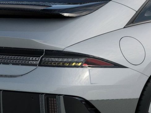 New 2025 Hyundai Ioniq 6 SE RWD image 10